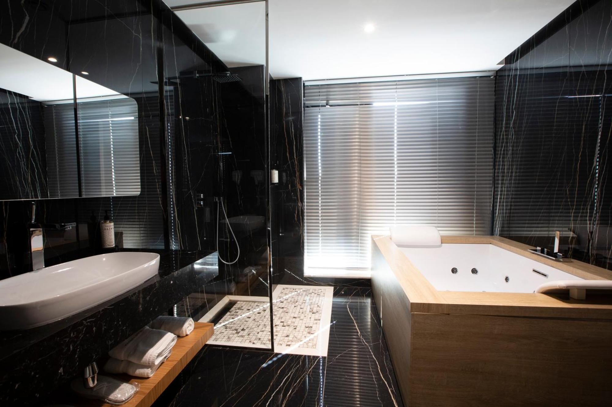 Marinaj Hotel & Spa Τίρανα Εξωτερικό φωτογραφία